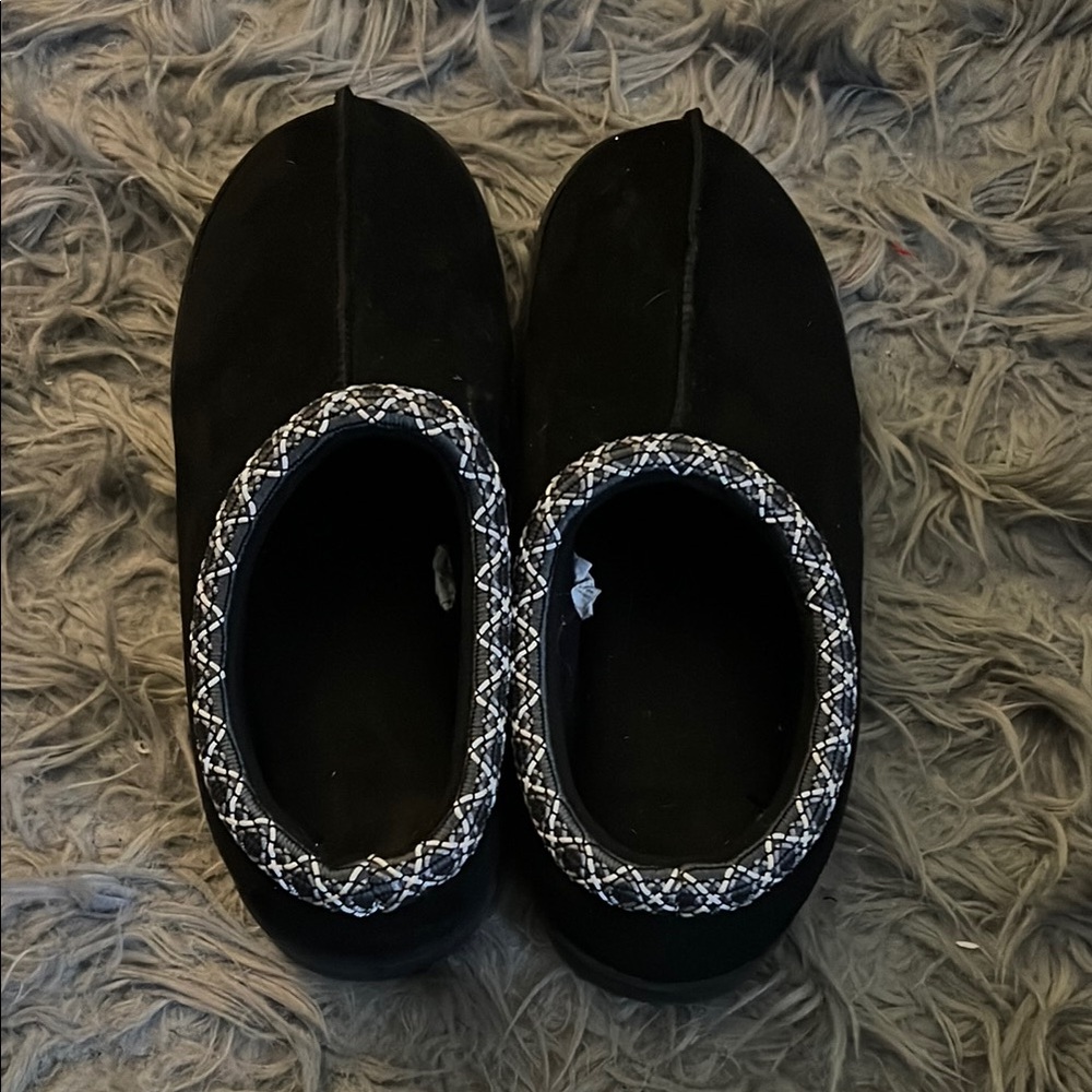 Cozy Black Slippers with Patterned Trim
